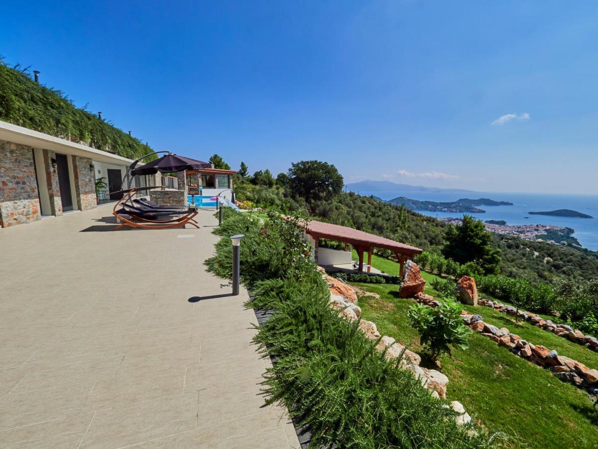 Sky Sea Resort & Villas Megali Ammos  Exteriör bild