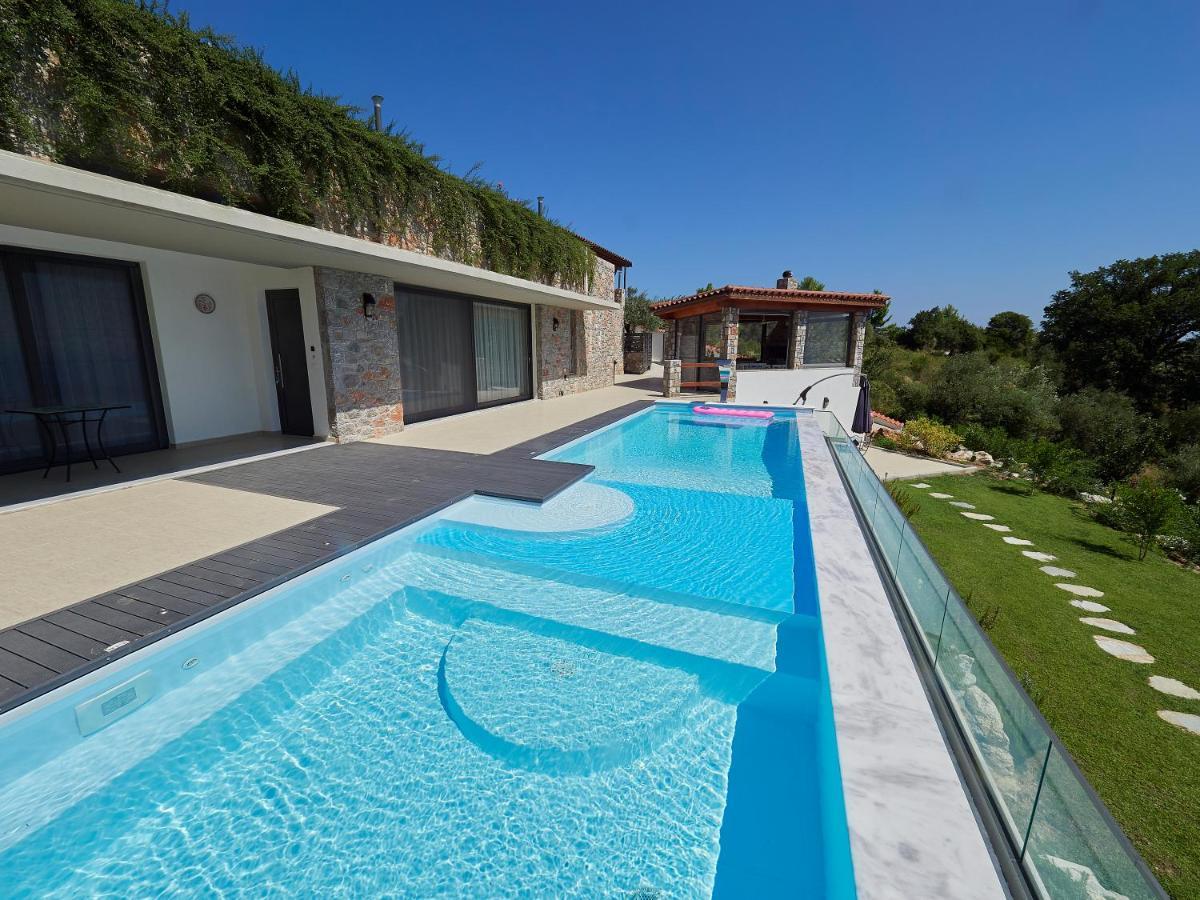 Sky Sea Resort & Villas Megali Ammos  Exteriör bild